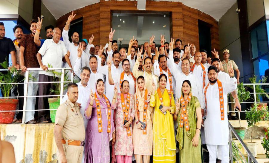 No-confidence-motion-passed-against-Cheeka-Municipality-Deputy-Head-Pooja-Rani