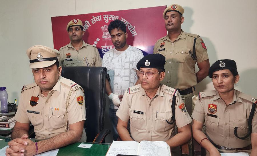 Assistant-manager-who-did-obscene-acts-in-front-of-model-arrested