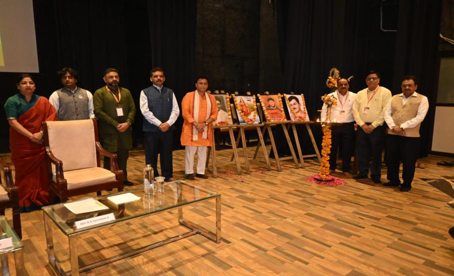 Grand-celebration-of-Savarkar-Jayanti-Mahotsav-2026-in-GU